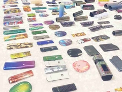 DECARAÇÃO EM MOLDE DE PEÇAS PLÁSTICAS